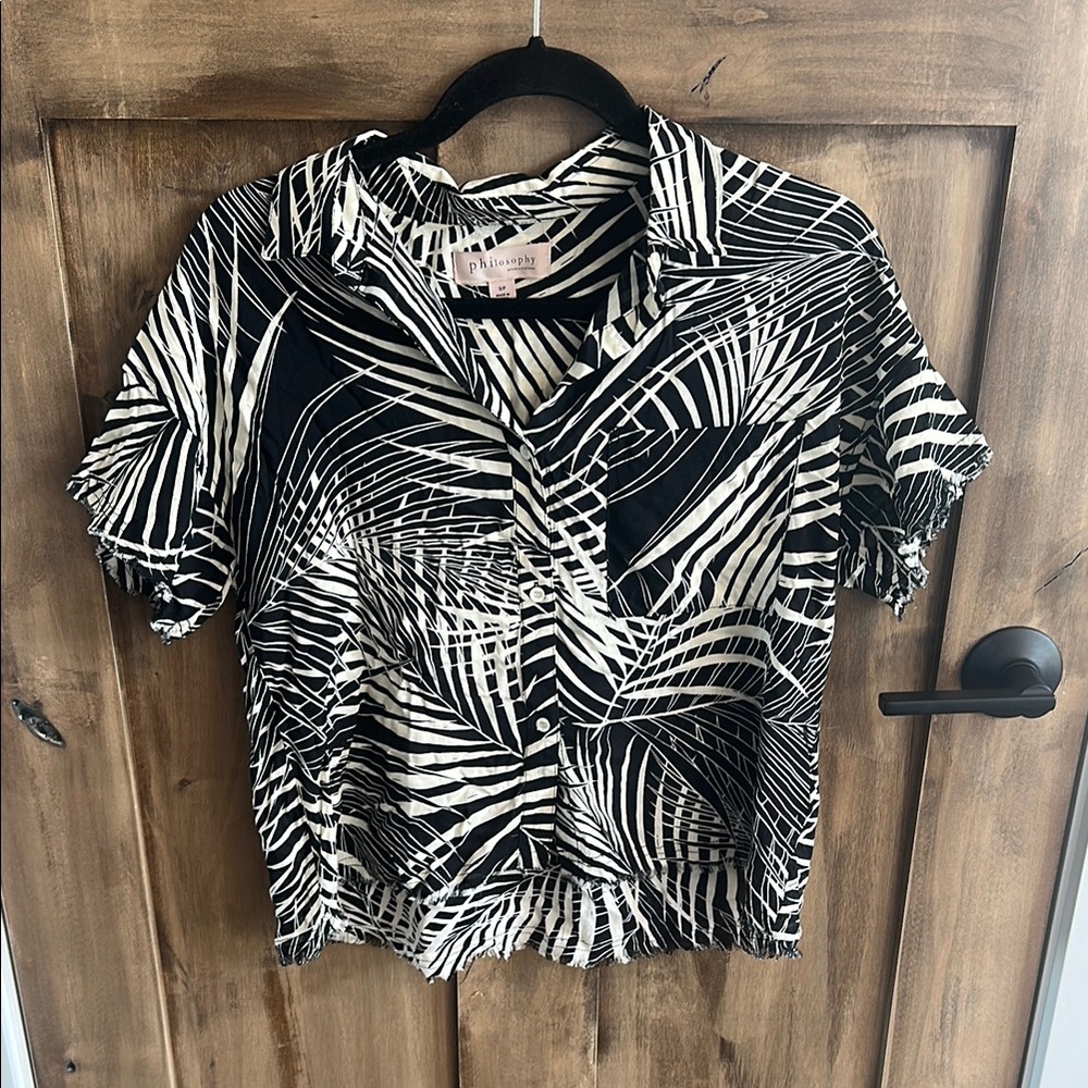 Philosophy Light weight Black and White trooical Patterned Shirt